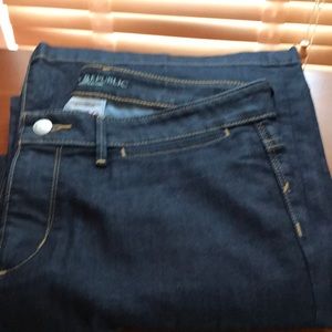 Like new wide leg jeans